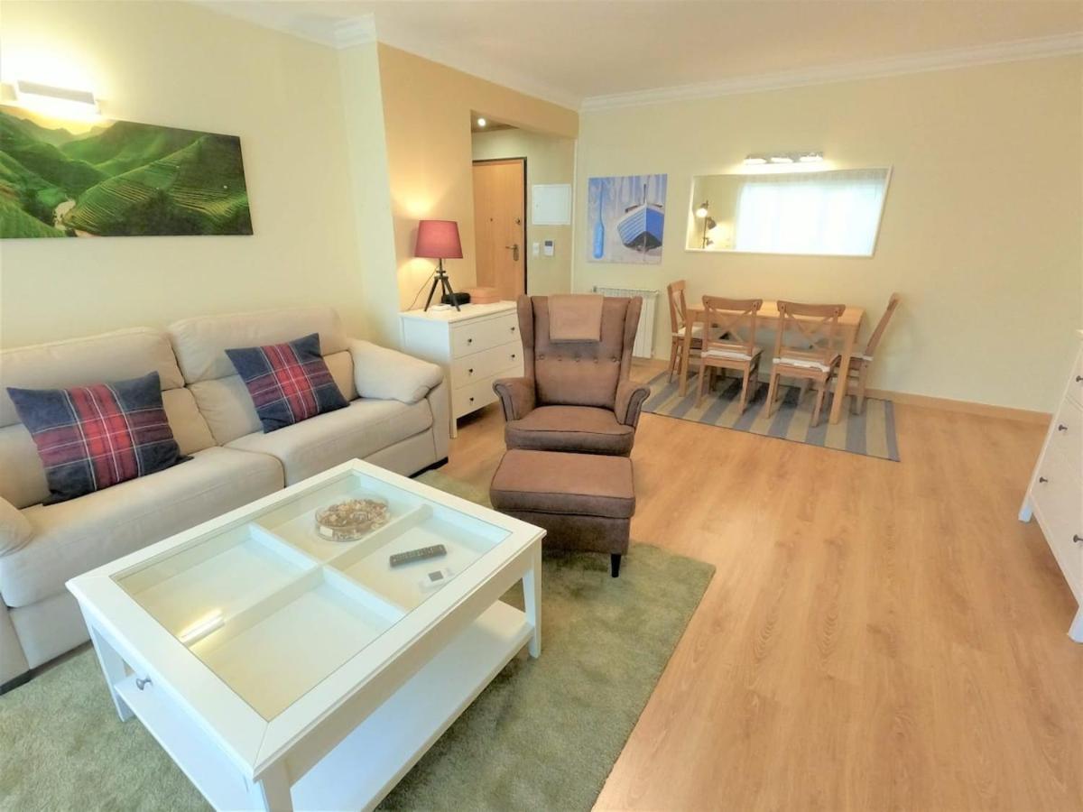 Carnaxide Modern T1 Apartment W Balcony In Carnaxide Oeiras Lisbon Extérieur photo